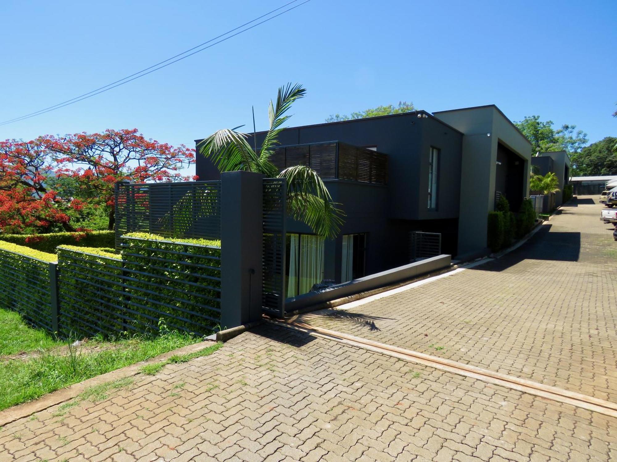 The Executive - Exclusive Self-Catering Apartments - Ezulwini Eksteriør billede